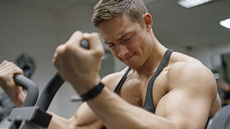 övning|Bicepscurl i maskin|